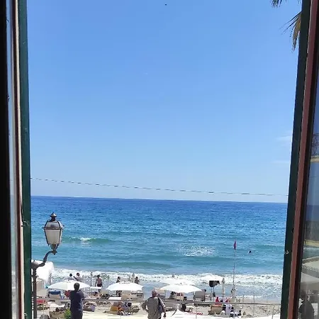 Le Finestre Sul Mare Appartement Alassio